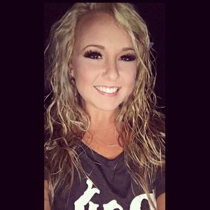 Meet your Posher, Leanna